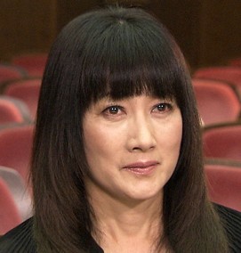 余貴美子の国籍は？身長は？范文雀と？結婚は？子どもは？