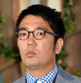 小木博明！血液型は？妻は？お笑いコンビおぎやはぎ！