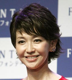 賀来千香子の若い頃は?身長は?宅麻伸と離婚!仮面夫婦?榮倉奈々と?