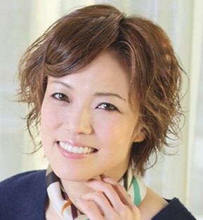 彩吹真央の本名は?結婚してる?宝塚退団理由は音月桂?エリザベートでルドルフ!