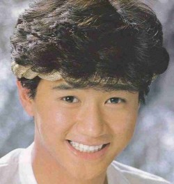 近藤真彦の若い頃は？愚か者でレコード大賞！母親の遺骨が盗難？