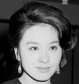 栗原小巻の若い頃はバレエから女優に転身しコマキストを続出させていた!
