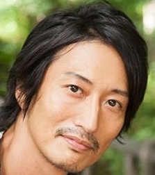 萩野崇の若い頃はシャンゼリオン！仮面ライダー出演も嫌な奴？