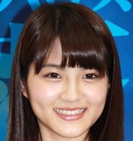 若月佑美はデビューすぐ2度のプリクラ(キスも)流出で活動自粛していた!