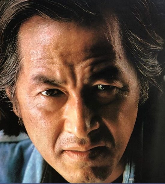 深作欣二の仁義なき戦いとの出会いは?浅間山荘事件がきっかけ?
