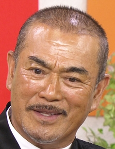 千葉真一が28歳年下の芸姑玉美と再婚するも女子大生と不倫し離婚？