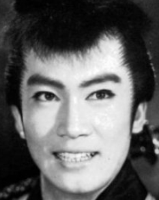 里見浩太朗のデビューからの出演映画(時代劇)を画像で！