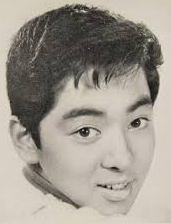 あおい輝彦は歌手だった？ハイハイハイほかディスコグラフィーを画像で！