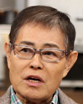 加藤茶の病気はパーキンソン症候群だった!突然告白した理由とは?