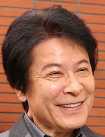 鹿賀丈史は昔は料理の鉄人でパプリカをかじり話題になっていた!