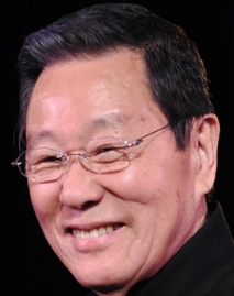 なべおさみは大学時代に放送作家としてデビューしていた!