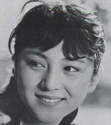 和泉雅子が中学の時は喜劇役者を目指し柳家金語楼に弟子入りしていた！