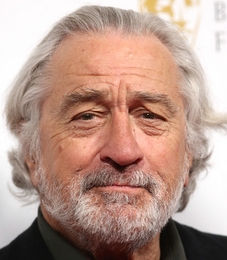 ロバート・デ・ニーロの父親は同性愛者だった!