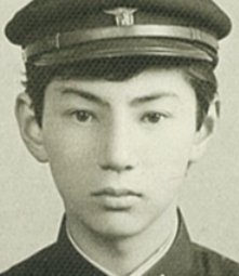 市村正親は小学生の時から映画館通いし俳優に憧れていた！