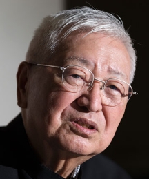 篠田正浩の生い立ちは？少年時代は天皇を現人神と信じていた！