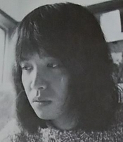 吉田拓郎は昔ステージでビール瓶を投げつけられていた！