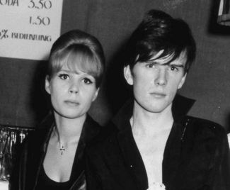 スチュアート・サトクリフの死後アストリッドは写真家を辞めていた!