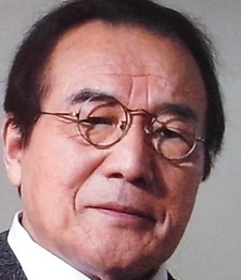 愛川欽也はバンドのマネージャーで儲けるもやがてクビになっていた!