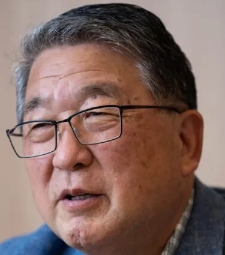 徳光和夫は中学時代には歌謡ショーの司会にも感銘を受けていた