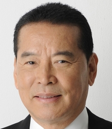 千昌夫の生い立ちは?幼少期は貧しい生活を送っていた!