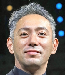 市川團十郎(13代目)の隠し子の母親は元ポップス歌手だった！