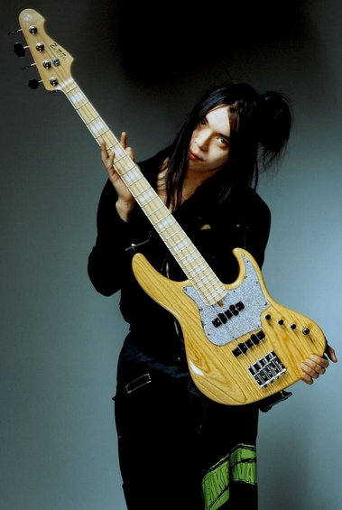 金子賢輔(KenKen)