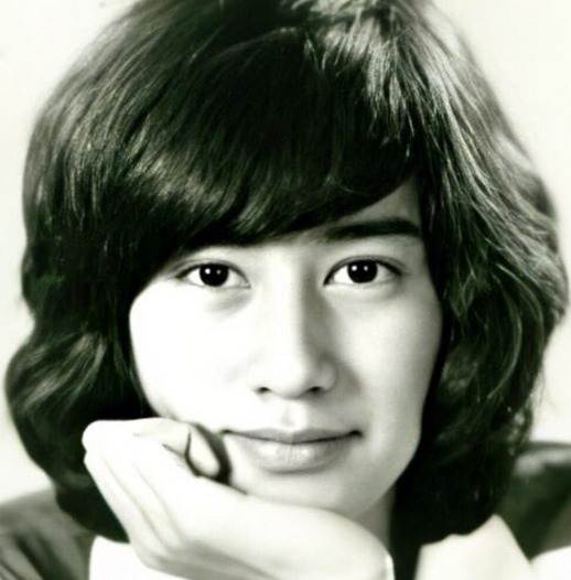 川崎麻世